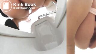 SCAT - Sexy girls Pooping 18