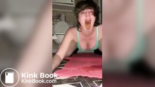 SCAT - Sexy girls Pooping 15