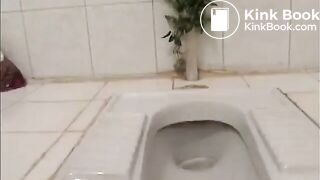 SCAT - Sexy girls Pooping 14