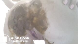 SCAT - Sexy girls Pooping 20