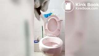 SCAT - Sexy girls Pooping 13