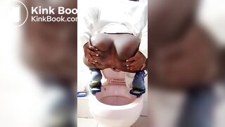 SCAT - Sexy girls Pooping 13