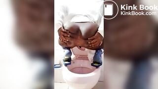 SCAT - Sexy girls Pooping 13