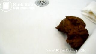 SCAT - Sexy girls Pooping 17