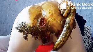 SCAT - Sexy girls Pooping 19