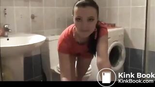 SCAT - Sexy girls Pooping 21