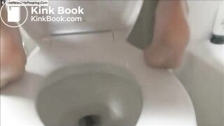 SCAT - Sexy girls Pooping 21