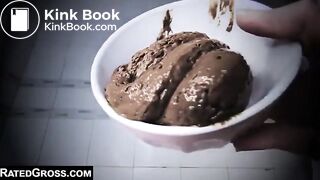SCAT - Sexy girls Pooping 20
