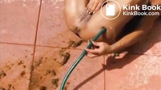 SCAT - Sexy girls Pooping 16