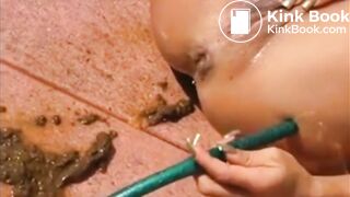 SCAT - Sexy girls Pooping 16