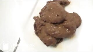 SCAT - Sexy girls Pooping 17