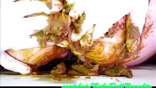 SCAT - Sexy girls Pooping 19