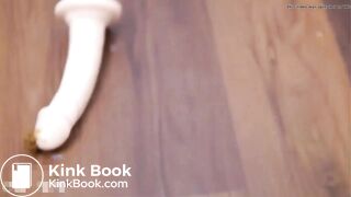 SCAT - Sexy girls Pooping 21