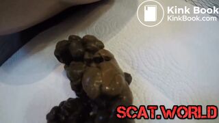 SCAT - Sexy girls Pooping 24