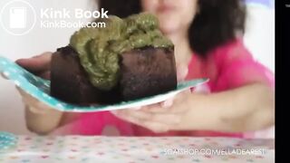 SCAT - Sexy girls Pooping 22