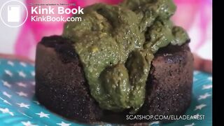 SCAT - Sexy girls Pooping 22