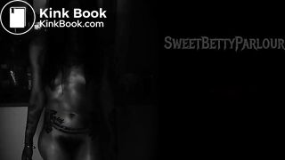 SCAT - Sexy girls Pooping 24