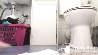 SCAT - Sexy girls Pooping 21