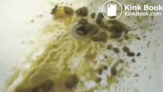 SCAT - Sexy girls Pooping 19