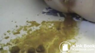 SCAT - Sexy girls Pooping 19