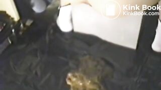 SCAT - Sexy girls Pooping 25