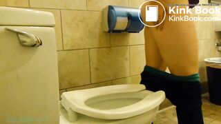 SCAT - Sexy girls Pooping 25