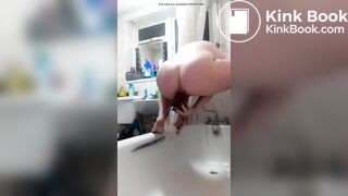 SCAT - Sexy girls Pooping 26