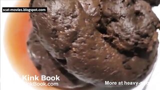 SCAT - Sexy girls Pooping 27