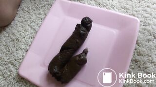SCAT - Sexy girls Pooping 26