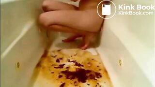 SCAT - Sexy girls Pooping 19