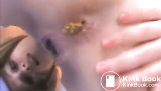SCAT - Sexy girls Pooping 28
