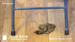 SCAT - Sexy girls Pooping 27