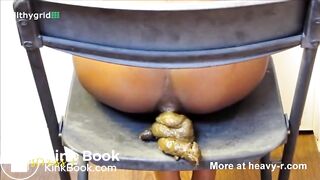 SCAT - Sexy girls Pooping 27