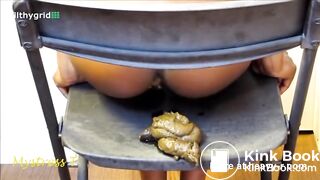 SCAT - Sexy girls Pooping 27