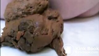 SCAT - Sexy girls Pooping 29