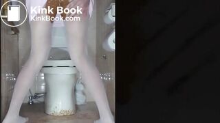 SCAT - Sexy girls Pooping 30