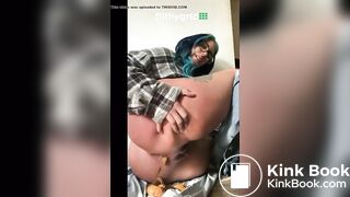 SCAT - Sexy girls Pooping 20