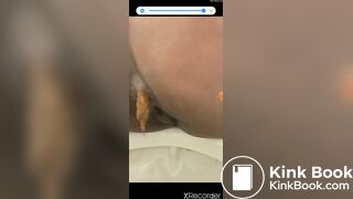 SCAT - Sexy girls Pooping 30