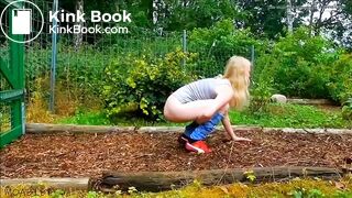 SCAT - Sexy girls Pooping 29