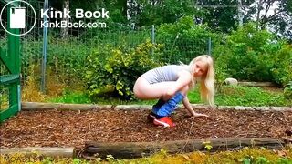 SCAT - Sexy girls Pooping 29