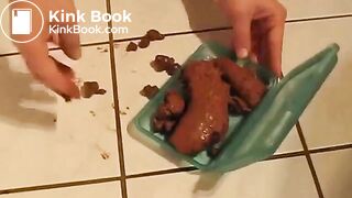 SCAT - Sexy girls Pooping 29
