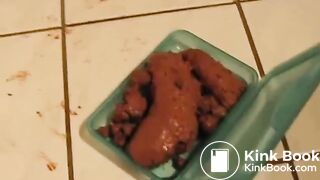 SCAT - Sexy girls Pooping 29