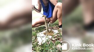SCAT - Sexy girls Pooping 24