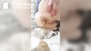 SCAT - Sexy girls Pooping 25