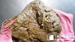 SCAT - Sexy girls Pooping 25