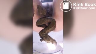 SCAT - Sexy girls Pooping 24