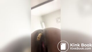SCAT - Sexy girls Pooping 30