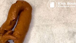 SCAT - Sexy girls Pooping 24