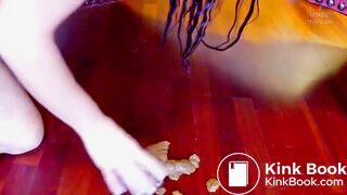 SCAT - Sexy girls Pooping 26