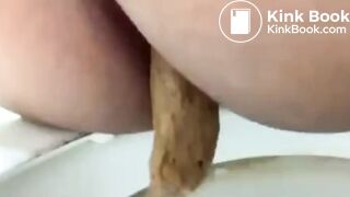 SCAT - Sexy girls Pooping 26